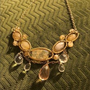 Beautiful neutral LOFT statement necklace